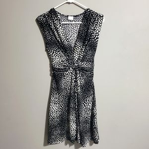 Suzy Shier geometric polka dot dress size M